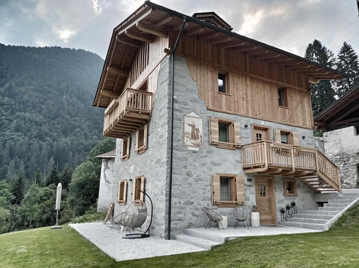 Pimont Alpine Chalet Madonna di Campiglio Exterior photo