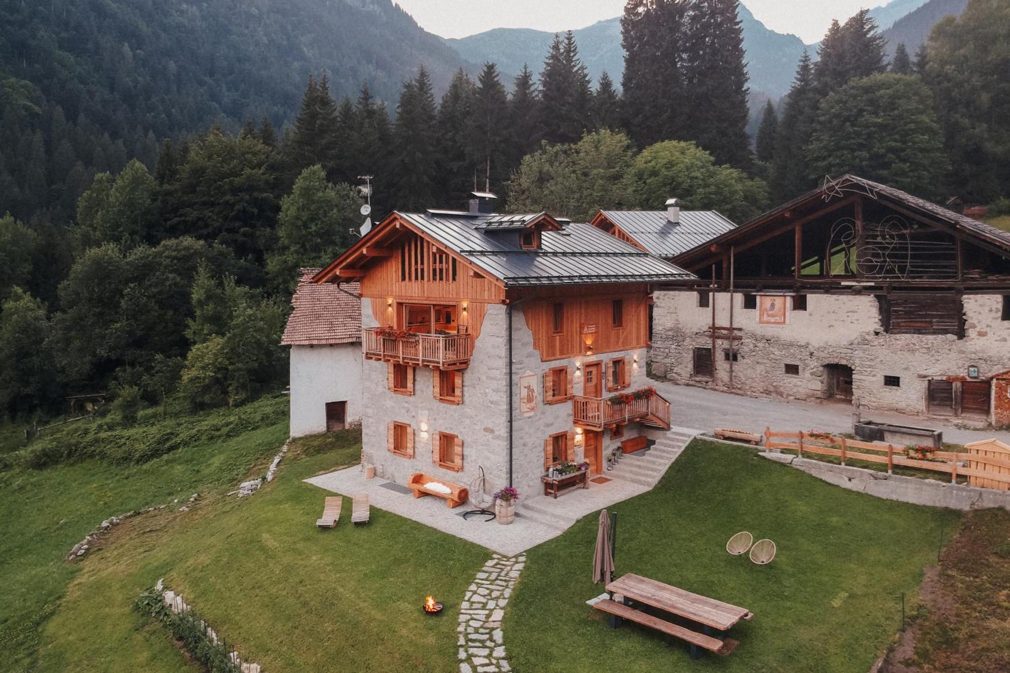 Pimont Alpine Chalet Madonna di Campiglio Exterior photo